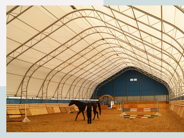 Строительство конных манежей в Киселёвске